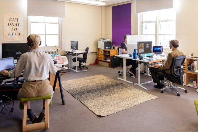 Rent shared office desk in Wellington Rent shared office desk in Wellington